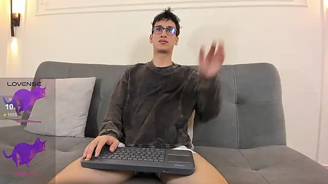 Cum hunters online show from March 3, 3:23 am