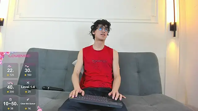 Snapshot of Cum_hunters chatting on July 7, 3:20 am Cum hunters online show from July 7, 3:20 am