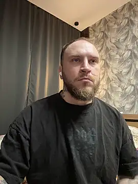 Snapshot of _XxX-XxX_ chatting on June 5, 1:01 am XxX-XxX online show from June 5, 1:01 am
