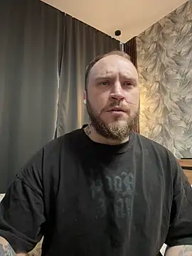 Snapshot of _XxX-XxX_ chatting on June 13, 2:20 am XxX-XxX online show from June 13, 2:20 am