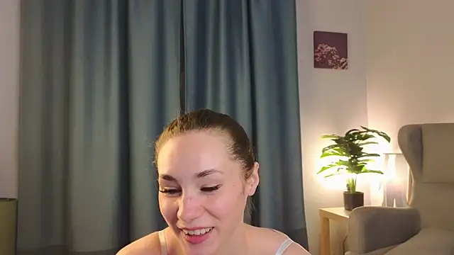 too sexxxy online show from April 27, 4:43 am