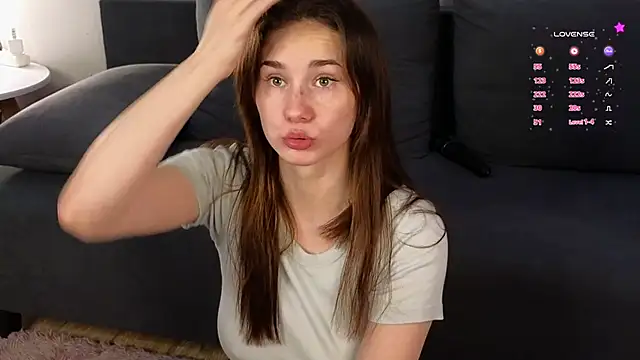 too sexxxy online show from June 20, 3:48 pm