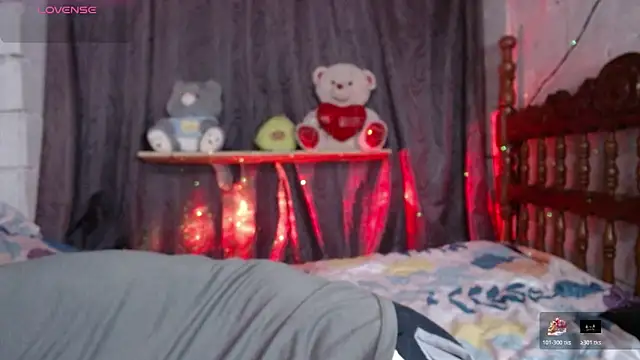 Snapshot of stefany_pablo1 chatting on November 18, 2:54 pm stefany pablo1 online show from November 18, 2:54 pm