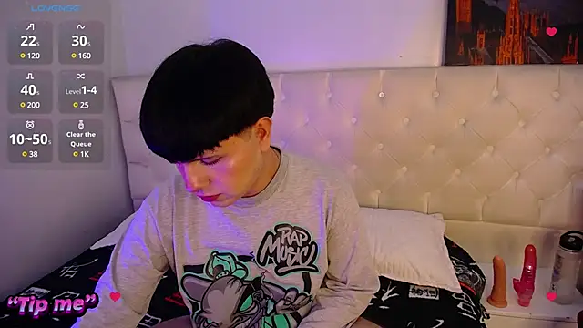 Snapshot of dalmonn_lennoxx chatting on March 4, 7:54 pm dalmonn lennoxx online show from March 4, 7:54 pm