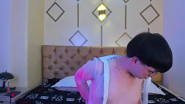 Snapshot of dalmonn_lennoxx chatting on March 15, 7:38 pm dalmonn lennoxx online show from March 15, 7:38 pm