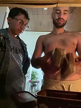 Snapshot of darkdesire_01 chatting on February 3, 12:15 am darkdesire 01 online show from February 3, 12:15 am