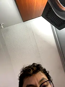 Snapshot of darkdesire_01 chatting on September 15, 1:27 am darkdesire 01 online show from September 15, 1:27 am