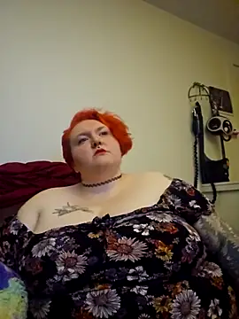 CorgiGodez98 online show from October 19, 1:06 am