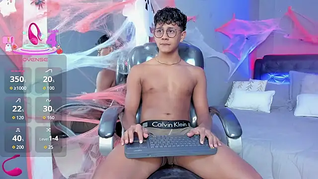 Snapshot of Dawn16_ chatting on October 12, 9:03 pm Dawn16 online show from October 12, 9:03 pm