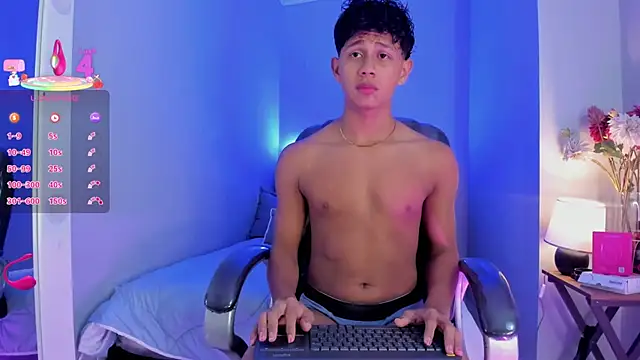 Snapshot of Dawn16_ chatting on December 13, 10:26 pm Dawn16 online show from December 13, 10:26 pm