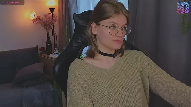  JessieVibes online show from May 21, 2:35 pm