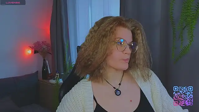 JessieVibes online show from June 1, 2:41 pm