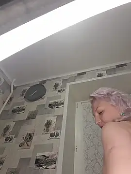 Snapshot of Anesteishen chatting on November 28, 4:42 pm Anesteishen online show from November 28, 4:42 pm