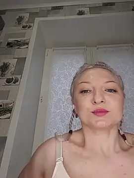 Snapshot of Anesteishen chatting on November 29, 8:39 am Anesteishen online show from November 29, 8:39 am