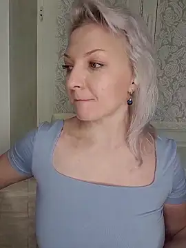 Snapshot of Anesteishen chatting on December 22, 1:46 am Anesteishen online show from December 22, 1:46 am