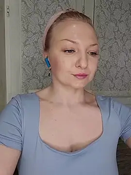 Snapshot of Anesteishen chatting on January 12, 3:28 pm Anesteishen online show from January 12, 3:28 pm