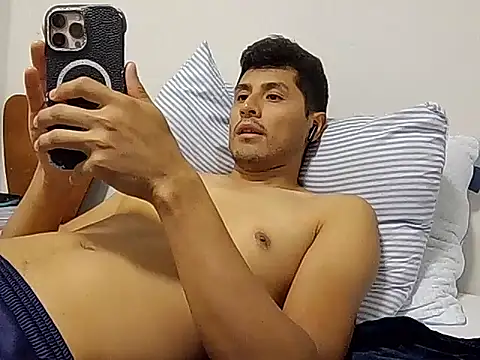 PerroDemonioHot online show from September 12, 4:01 am