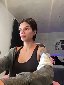 Snapshot of Rosariolovex chatting on February 21, 11:44 am Rosariolovex online show from February 21, 11:44 am