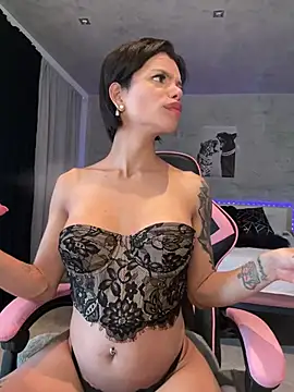 Snapshot of Rosariolovex chatting on March 18, 9:52 am Rosariolovex online show from March 18, 9:52 am