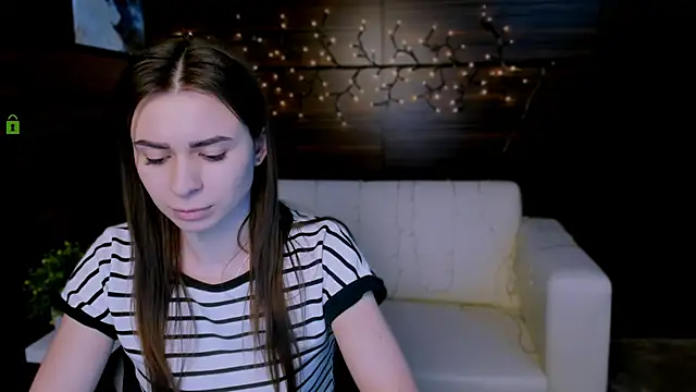 Snapshot of flora_ri chatting on January 25, 10:51 am flora ri online show from January 25, 10:51 am