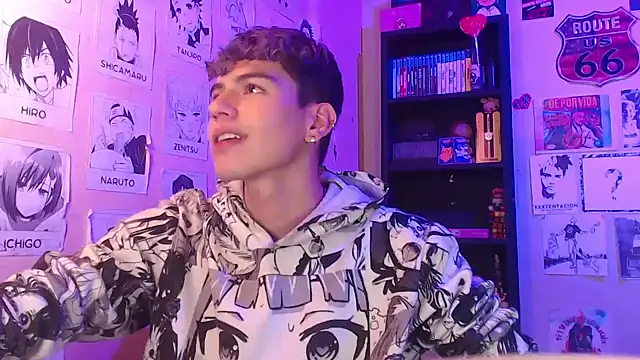 Snapshot of Mickey_Magic chatting on February 26, 9:42 am Mickey Magic online show from February 26, 9:42 am