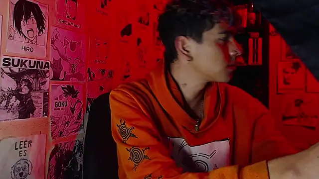 Snapshot of Mickey_Magic chatting on March 6, 10:52 am Mickey Magic online show from March 6, 10:52 am