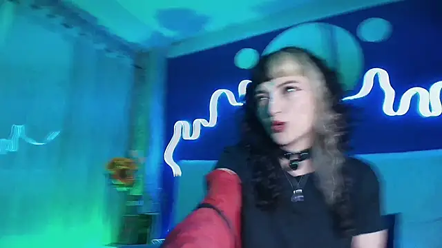 JeanneSabatier online show from April 28, 7:41 pm