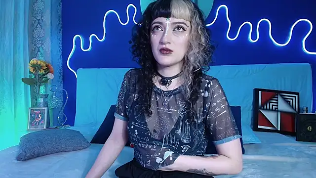 JeanneSabatier online show from April 29, 7:42 pm