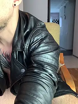 AssHunter4k online show from November 28, 8:06 am