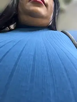 Snapshot of Miia_Jazmin chatting on July 16, 1:17 pm Miia Jazmin online show from July 16, 1:17 pm
