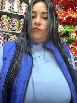 Snapshot of Miia_Jazmin chatting on July 18, 7:17 pm Miia Jazmin online show from July 18, 7:17 pm