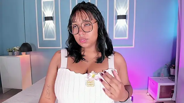 isabella zc online show from July 25, 11:52 am