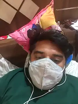 Snapshot of Raziv_komal143 chatting on February 3, 2:14 am Raziv komal143 online show from February 3, 2:14 am