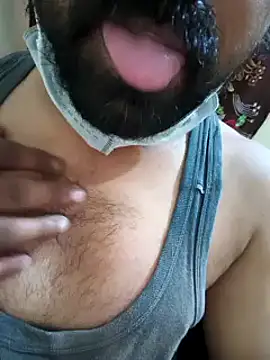 Snapshot of Raziv_komal143 chatting on February 17, 1:58 am Raziv komal143 online show from February 17, 1:58 am