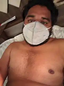 Snapshot of Raziv_komal143 chatting on February 19, 9:50 am Raziv komal143 online show from February 19, 9:50 am