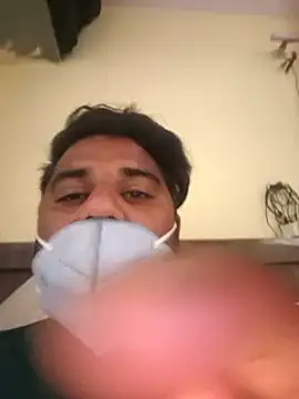 Snapshot of Raziv_komal143 chatting on March 6, 8:19 am Raziv komal143 online show from March 6, 8:19 am