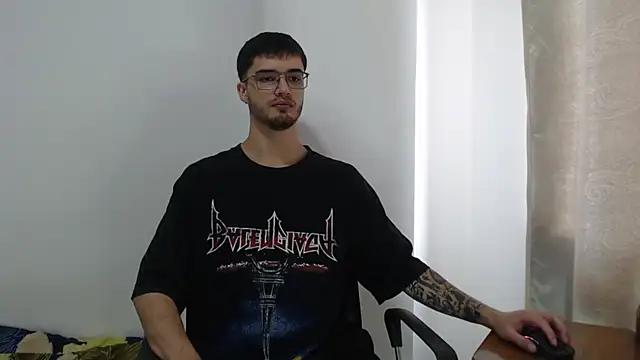 Snapshot of Aleex_Miller chatting on October 4, 8:07 pm Aleex Miller online show from October 4, 8:07 pm