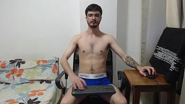 Snapshot of Aleex_Miller chatting on November 12, 6:03 am Aleex Miller online show from November 12, 6:03 am