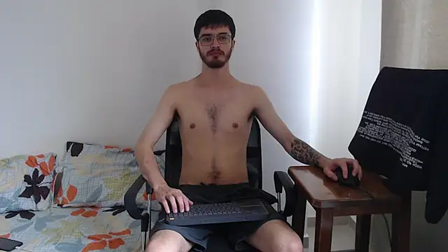 Snapshot of Aleex_Miller chatting on November 13, 5:01 pm Aleex Miller online show from November 13, 5:01 pm