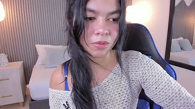 Snapshot of adarna13_ chatting on June 27, 7:41 pm adarna13 online show from June 27, 7:41 pm