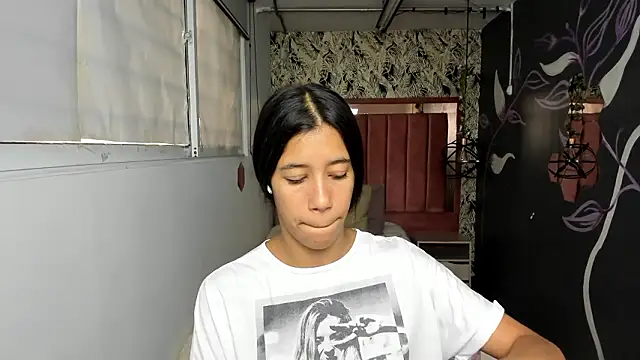 Snapshot of Connie_Bell chatting on March 9, 7:40 pm Connie Bell online show from March 9, 7:40 pm