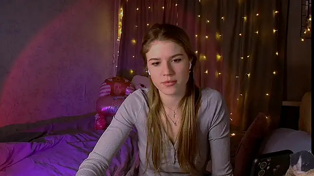 Melissa smith  online show from February 14, 9:43 pm