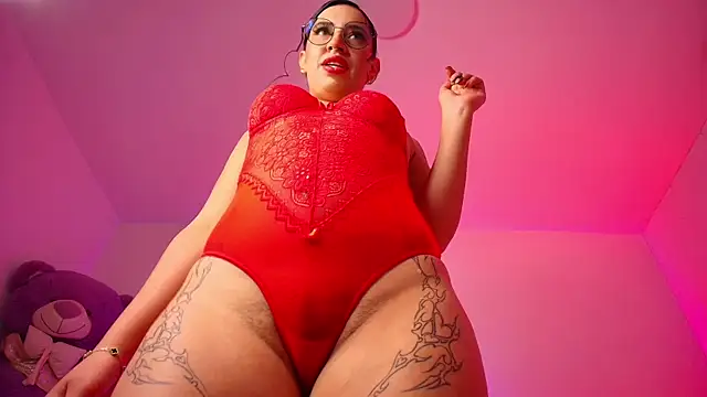 MiaFlamesxxx online show from December 16, 3:11 am