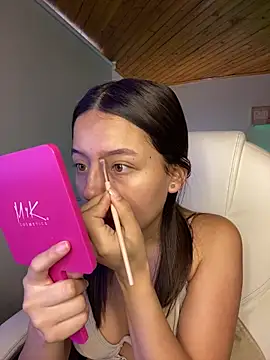 Snapshot of Sofia18_pinkk chatting on November 27, 8:55 pm Sofia18 pinkk online show from November 27, 8:55 pm