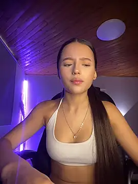 Sofia18 pinkk online show from July 31, 10:09 pm