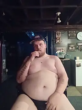 Snapshot of bigsmoothchub chatting on June 22, 2:24 am bigsmoothchub online show from June 22, 2:24 am