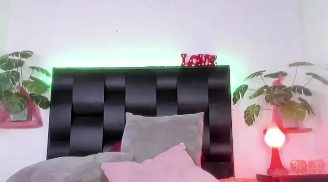 Snapshot of CarolayIndriago chatting on January 19, 10:39 pm CarolayIndriago online show from January 19, 10:39 pm