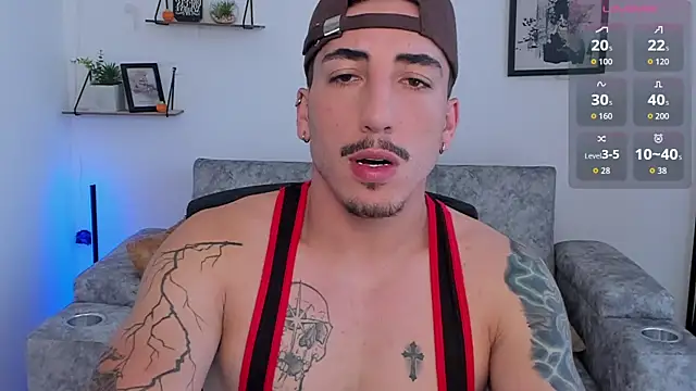 Snapshot of dylanspencer28 chatting on October 27, 7:40 pm dylanspencer28 online show from October 27, 7:40 pm