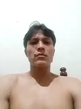 Snapshot of lukteu chatting on January 19, 5:05 am lukteu online show from January 19, 5:05 am