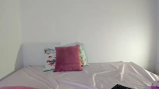 Sol angel  online show from March 8, 1:57 pm